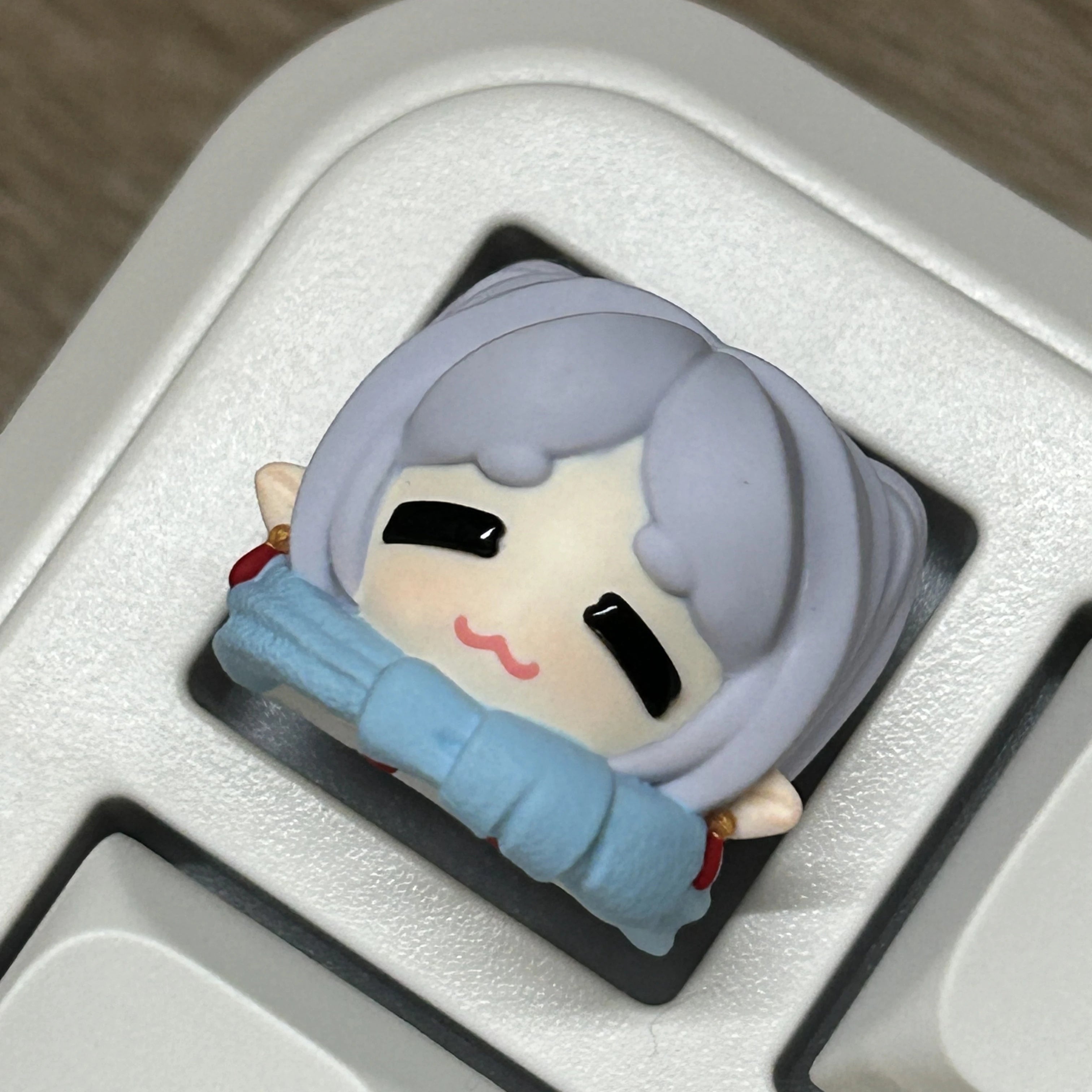 Frieren: beyond Journey’S End Keycap Resin Anime Peripheral Kawaii Mechanical Keyboard Accessories Decor Single Keycap Esc Gifts